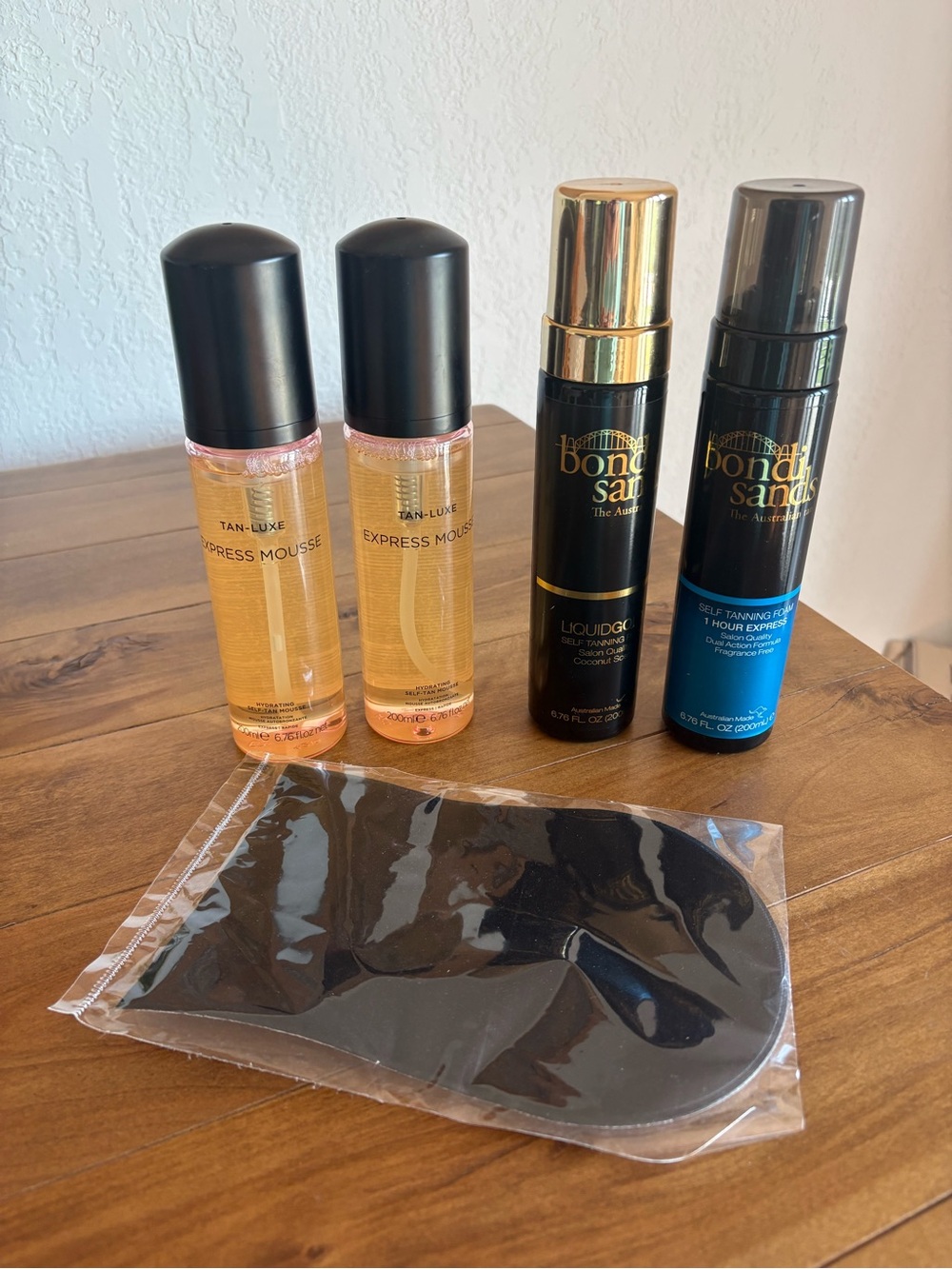 Tan-LuxeExpress Self Tanners (2) & Bondi Sands Tanners (2)